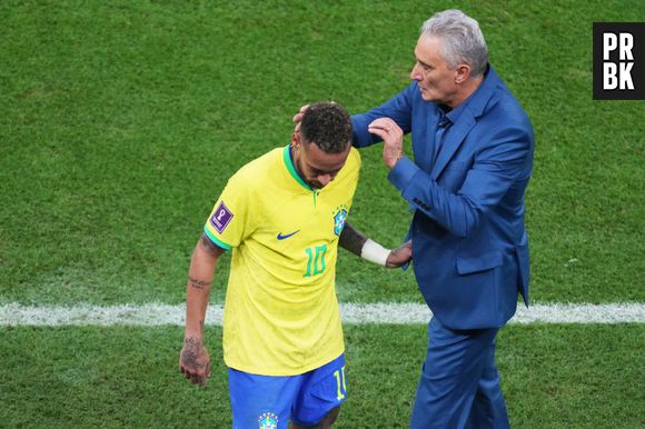 Neymar deixou partida contra Sérvia chorando