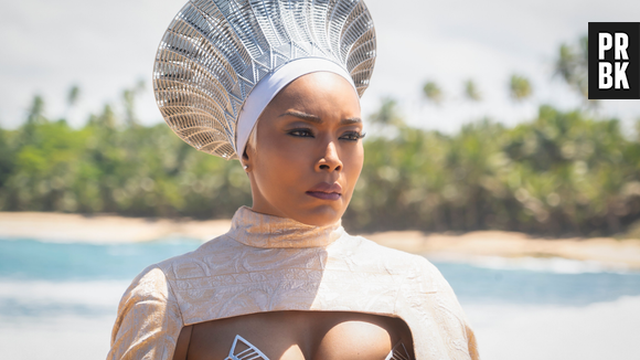 Rainha Ramonda (Angela Bassett) foi extremamente forte e inspiradora em "Pantera Negra 2" e merece entrar na lista de personagens que marcaram 2022