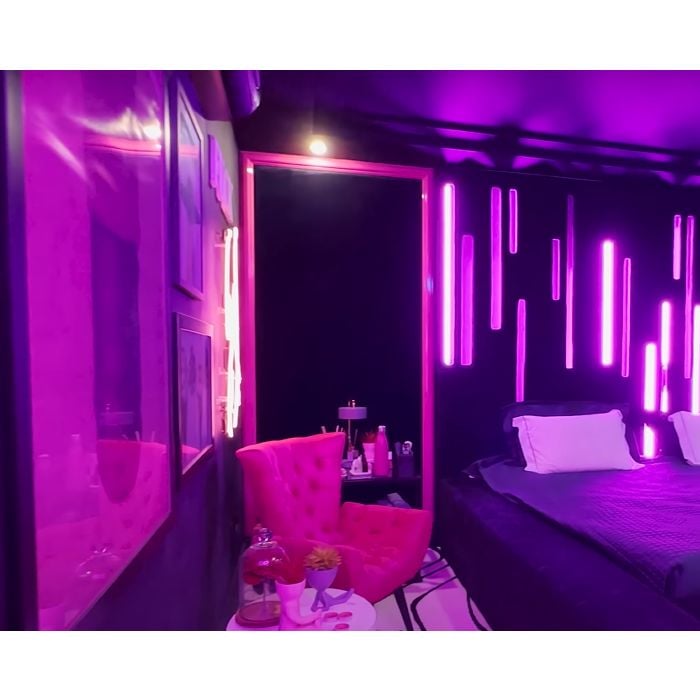 Casa da Anitta contava com quarto do sexo, elevador e estúdio de música