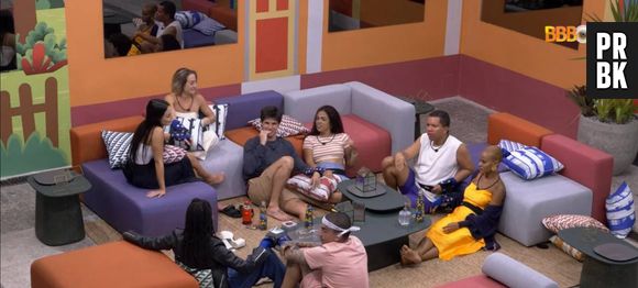 "BBB23": MC Guimê e Tina contam para os brothers sobre a briga