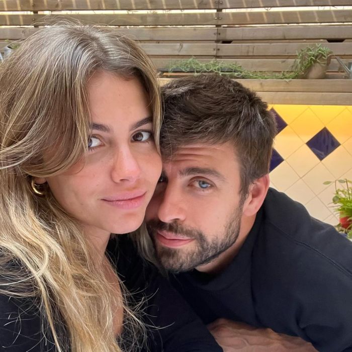 Gerard Piqué assumiu namoro com Clara Chía na última semana e fãs mencionam Shakira na foto do casal