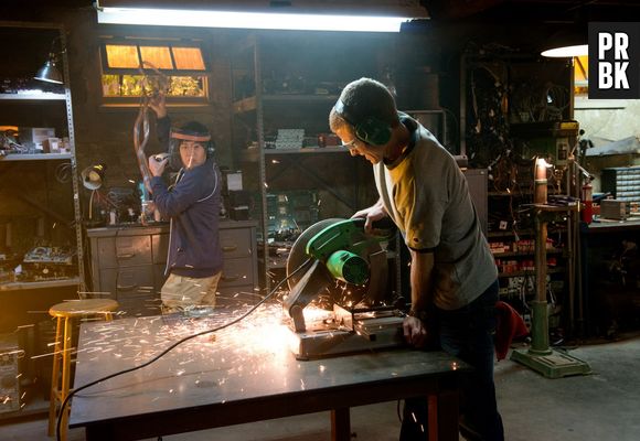 Como nem tudo são flores, em "Projeto Almanaque" os amigos logo se arrependem da decisão!