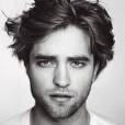 Robert Pattinson ("Crep&uacute;sculo") poupa palavras. S&oacute; de olhar pra esse rostinho lindo, os f&atilde;s de "A Bela e a Fera" j&aacute; entendem o recado! 