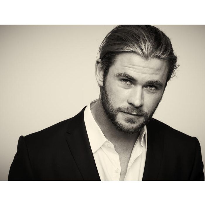  E se Chris Hemsworth (&quot;Os Vingadores&quot;) largasse o martelo do Thor e desse vida ao mocinho de &quot;A Bela e a Fera&quot;? 