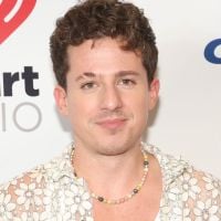 Socorro! Charlie Puth já parou no meio do sexo por motivo inusitado