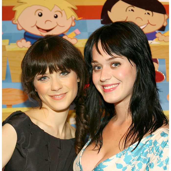 Katy Perry e Zooey Deschanel são tão parecidas que poderiam ser irmãs!