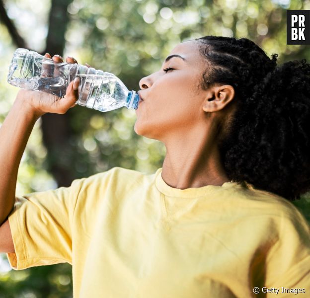 A água não é a bebida que mais nos hidrata, de acordo com pesquisa