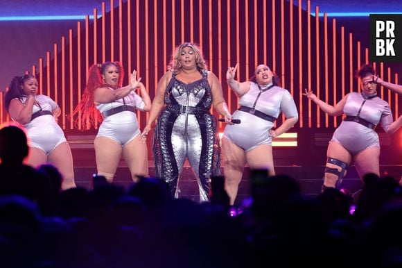 Lizzo negou todas as acusações feitas por ex-dançarinas