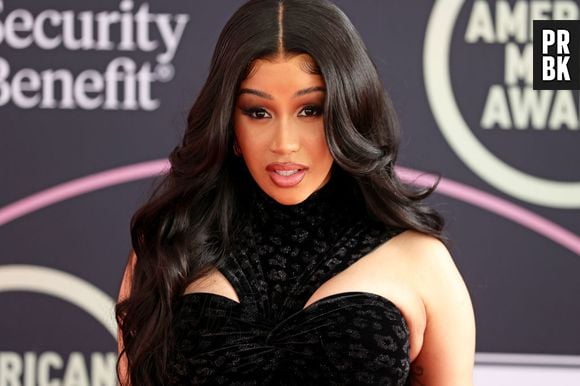 Cardi B e mais: 10 celebridades que tem OnlyFans e você não sabia