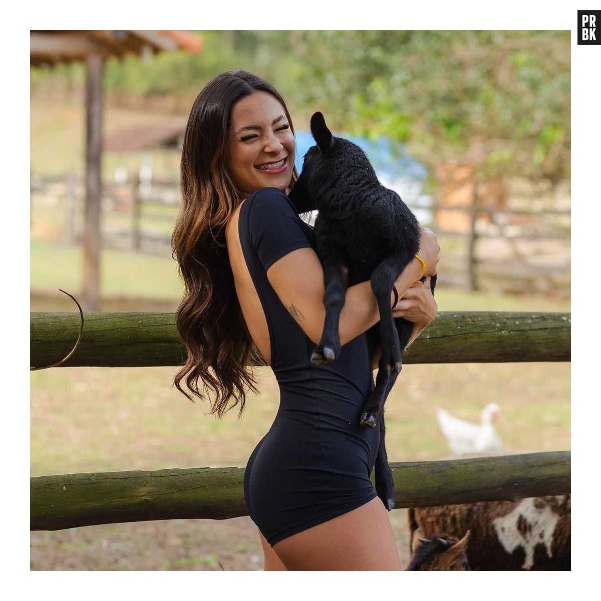 Foto Nathalia Valente beija Yuri Meirelles em "A Fazenda 15" Purebreak