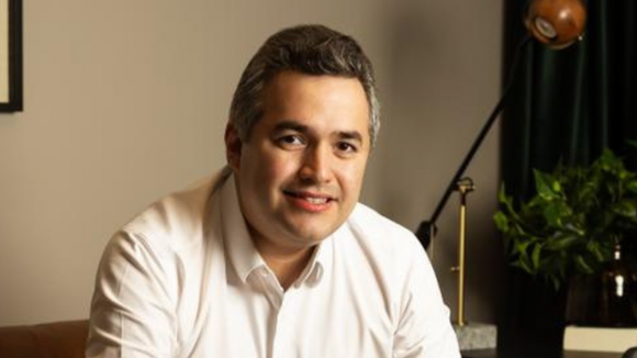 Apaixonado por desafios e empreender: conheça o advogado Eduardo Brasil