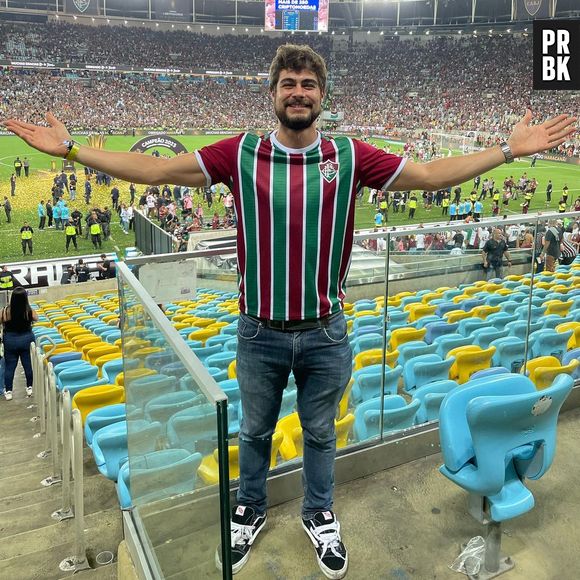 Surto! Filipe Ret, Ana Clara, Ferrugem e mais famosos comemoram vitória do Fluminense na Libertadores