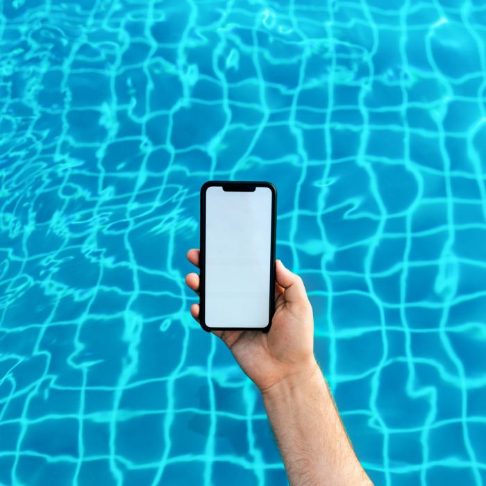  Evite deixar o celular em locais muito quentes durante o verão  