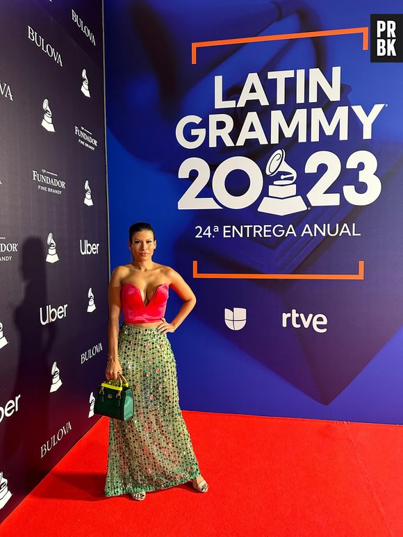 Cantora Ghabi veste look de artistas cearences e LGBTQIA+ no Grammy Latino: "Carregam representatividade"