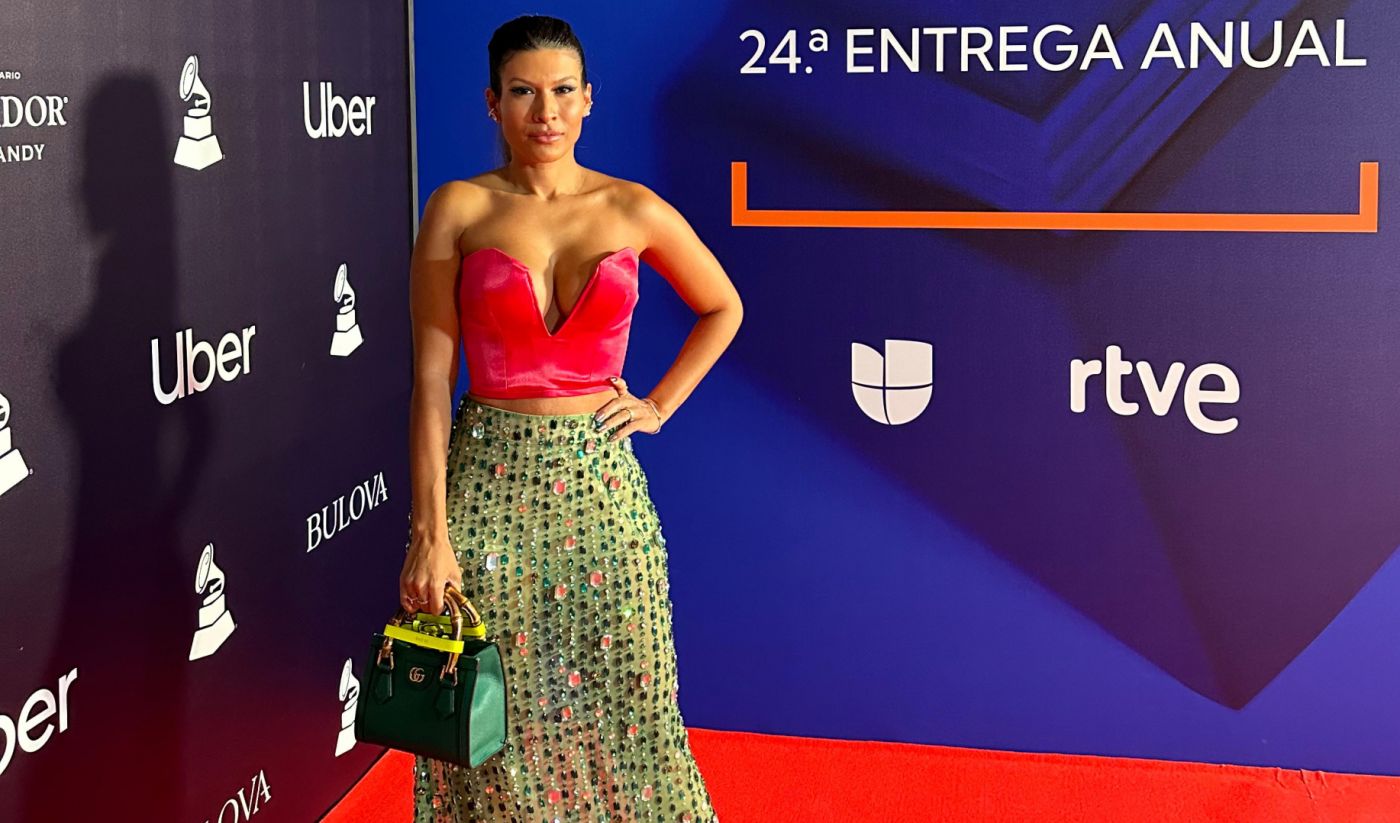 Cantora Ghabi veste look de artistas cearences e LGBTQIA+ no