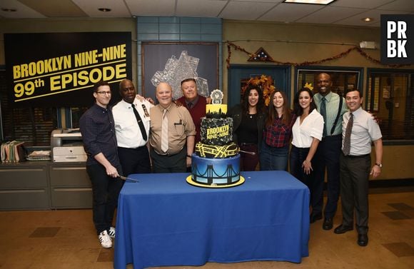 Colegas de elenco de "Brooklyn 99" prestam homenagens a Andre Braugher