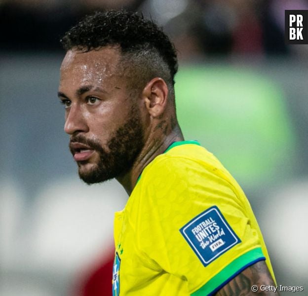Neymar esclarece polêmica de suposta gravidez de modelo brasileira