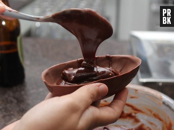 Evite os chocolates com muitos ingredientes e recheios nessa Páscoa