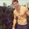 Para terminar, o ex-"BBB" Jonas postou essa foto no Twitter dedicando um "Bom Dia" a todos os seguidores