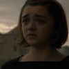 Arya (Maisie Williams) teve que abrir mão de tudo que a fazia ter uma identidade em "Game of Thrones", mas escondeu a espada de sua família