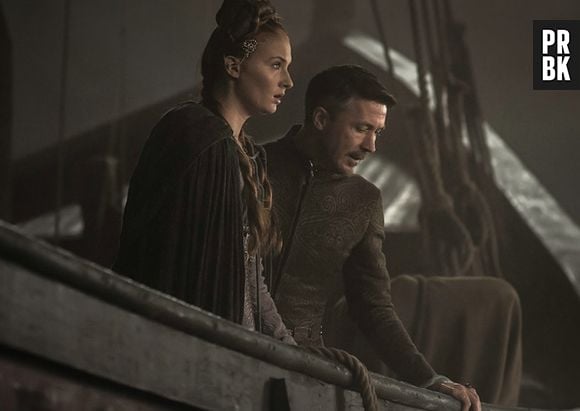 Em "Game of Thrones", Baelish (Aidan Gillen) está toda hora tentando salvar Sansa (Sophie Turner)