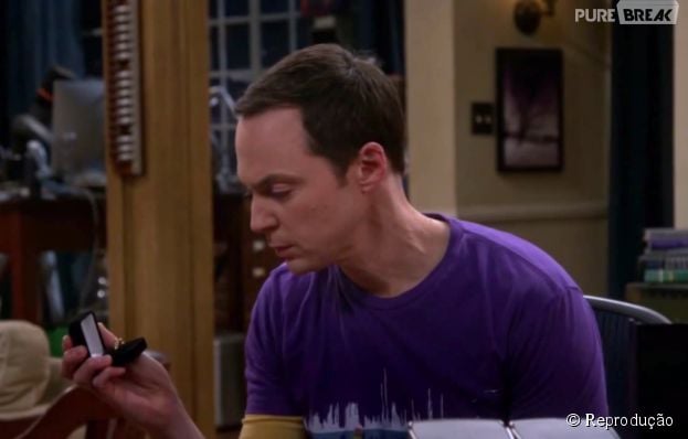 Em "The Big Bang Theory", Sheldon (Jim Parsons) tinha um anel para pedir Amy (Mayim Bialik) em casamento