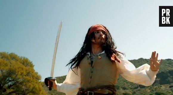 Jack Sparrow aparece em "The Hungover Games"