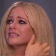  Avril Lavigne chora ao falar de doen&ccedil;a em programa de TV 