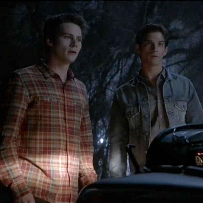 Em &quot;Teen Wolf&quot;, Stiles (Dylan O&#039;Brien) e Scott (Tyler Posey) vão se preocupar com o futuro depois do início do ano de formatura