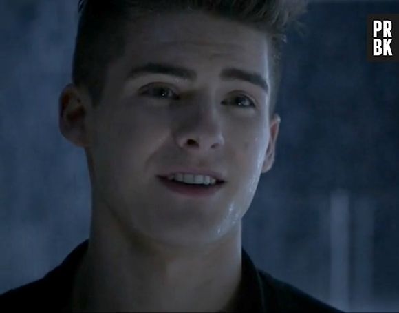 Em "Teen Wolf", Theo (Cody Christian) é um amigo de infância de Scott (Tyler Posey) e Stiles (Dylan O'Brien) que volta para Beacon Hills para entrar na alcateia do alfa