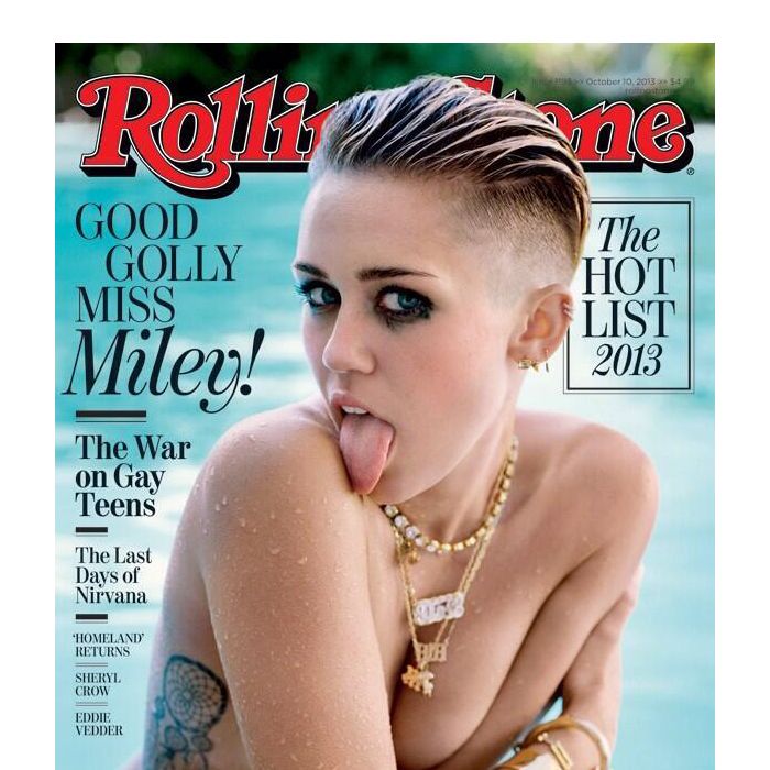 Sempre polêmica, Miley Cyrus posou seminua dentro de uma piscina para a revista &quot;Rolling Stone&quot; de setembro