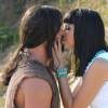 Em "Os Dez Mandamentos", Oseias (Sidney Sampaio) e Ana (Tammy di Calafiori) se beijam nas margens do rio Nilo