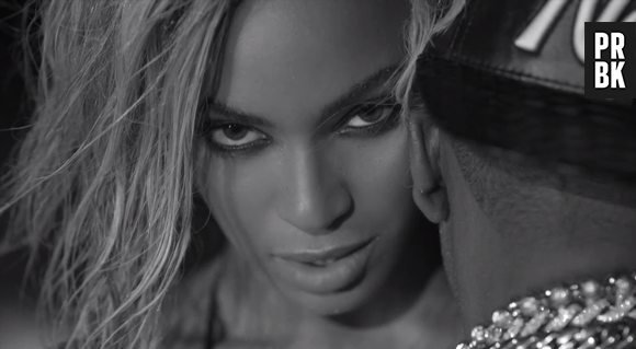 A cantora Beyoncé convidou Jay-Z para cantar em "Drunk in Love"