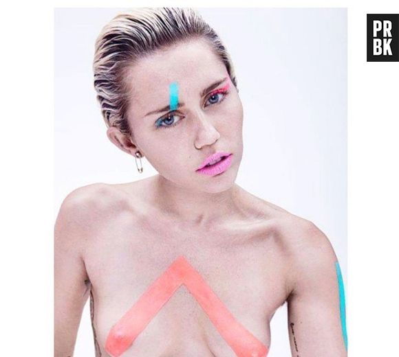 Miley Cyrus adora mostrar um pouquinho mais no Instagram