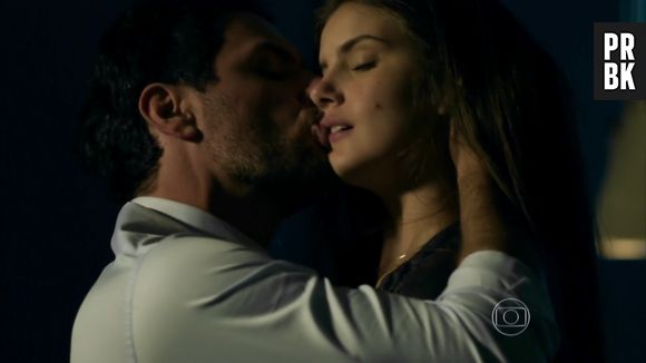 Em "Verdades Secretas", Alex (Rodrigo Lombardi) e Angel (Camila Queiroz) se envolveram algumas vezes