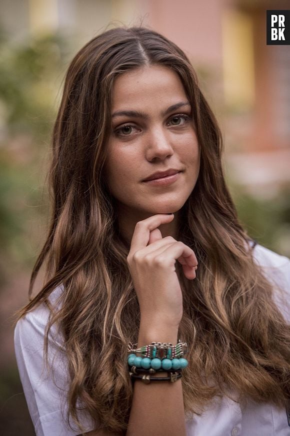 Na pele de Alina, Pâmela Tomé estreia como atriz em "Malhação"
