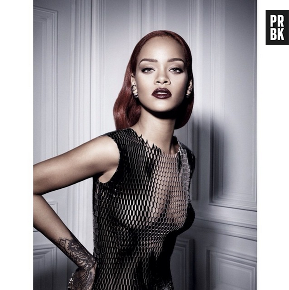 Rihanna está toda poderosa nas fotos para a marca Dior