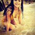  Selena Gomez aparece de biquíni em foto postada no Instagram. Que calor! 