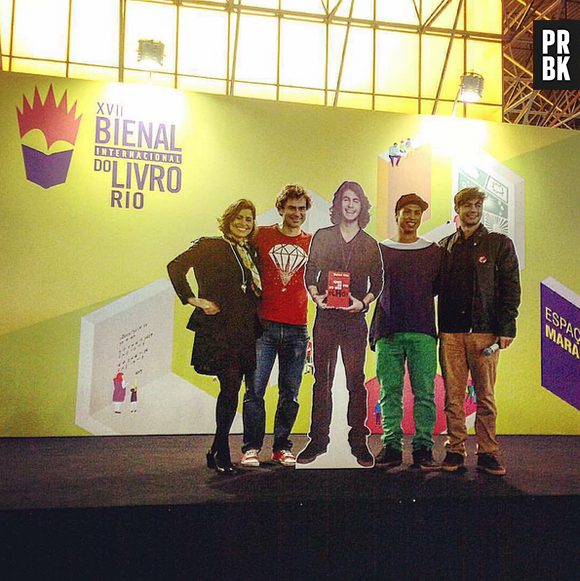 Francisco Vitti, o Filipe de "Malhação", arrumou um tempinho para ir à Bienal do Livro 2015, será que o ator vai ao Rock in Rio 2015?