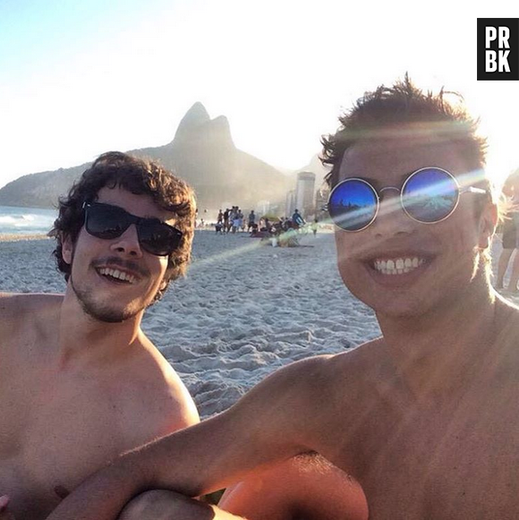 O Purebreak tá seguindo o Francisco Vitti, o Filipe de "Malhação", nas redes sociais e, até o momento, nada de Rock in Rio 2015. Apenas uma praia ao lado do Vitor Novello