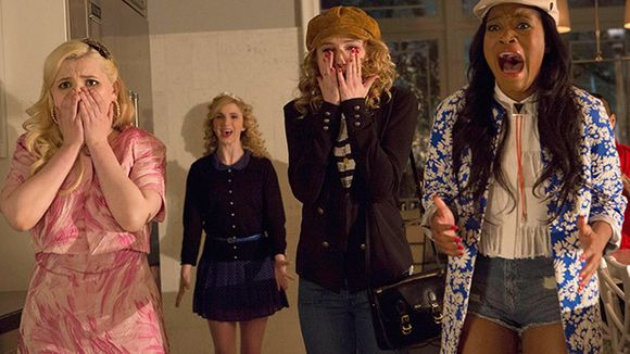 Em "Scream Queens": Chanel (Emma Roberts) entra para o time de suspeitos da série!