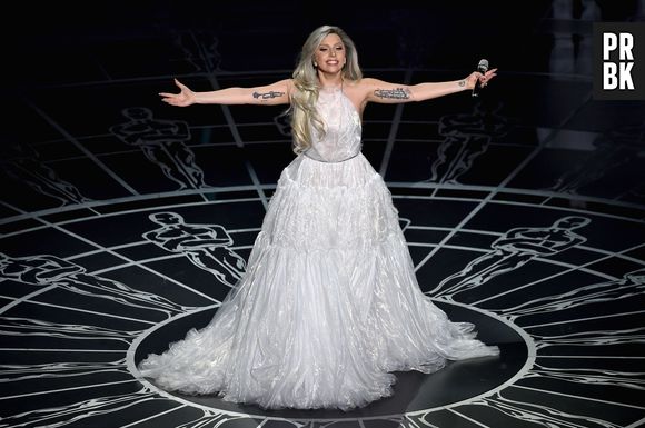 A apresentação de Lady Gaga no Oscar foi um dos motivos para a cantora ser a Mulher do Ano de 2015 pela Billboard