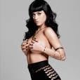  Katy Perry mandou super bem na capa da Esquire em 2010 
  