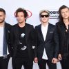 Os meninos do One Direction não tiveram boas experiências com o primeiro beijo. Só Harry Styles contou ter gostado bastante