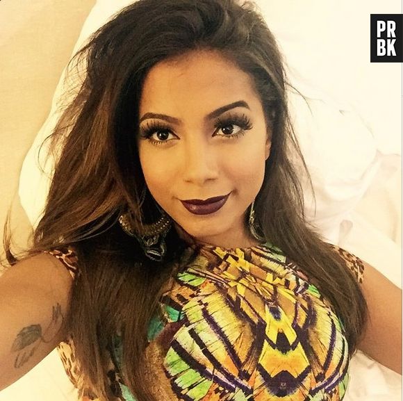 Anitta perdeu o BV quando tinha 11 anos e disse que foi horrível!