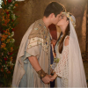 Na novela "Os Dez Mandamentos", Bezalel (Igor Cosso) e Deborah (Pérola Faria) tiveram um casamento fofo!