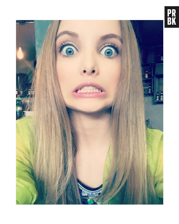 Giovanna Chaves, de "Cúmplices de Um Resgate", adora fazer caretas no Instagram!