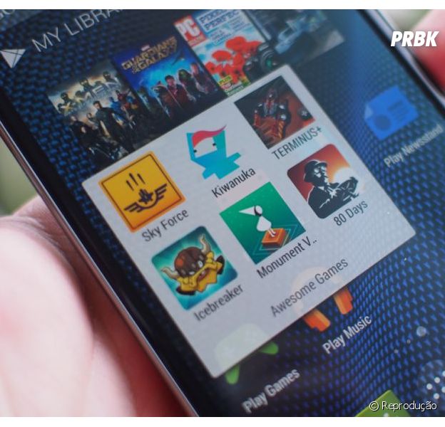 "Flappy Bird", "Tetris", "Fruit Ninja" e outros jogos idiotas que ninguém consegue parar de jogar!