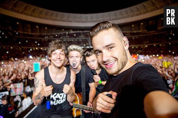 Harry Styles entrou de férias do One Direction e foi logo encontrar Kendall Jenner no Caribe