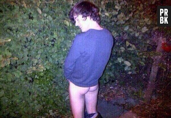 Harry Styles mostrou o bumbum no Twitter!